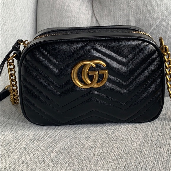 Gucci Handbags - Guc­ci Mar­mont Mi­ni Bag